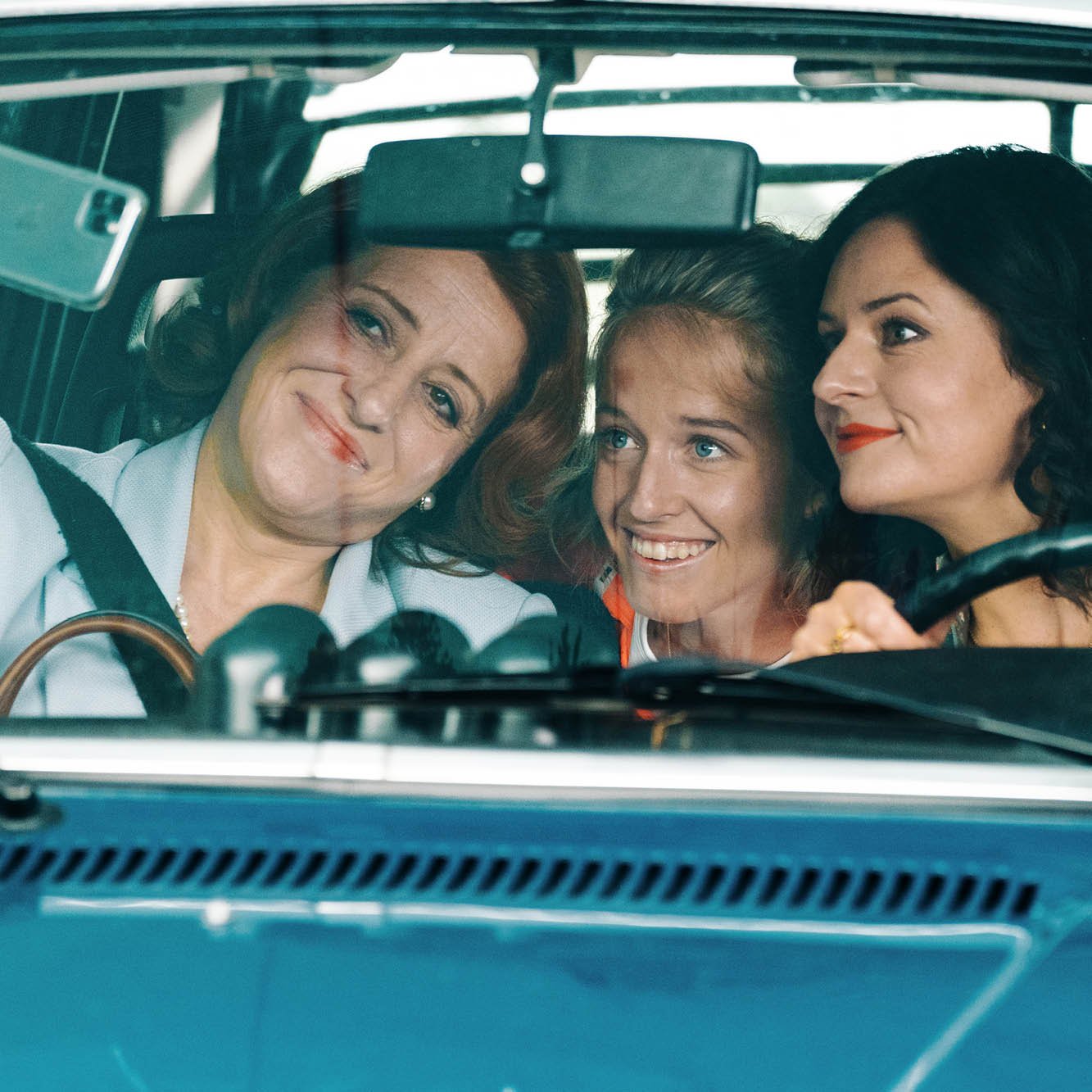 3 Frauen 1 Auto Bavaria Fiction Gmbh 